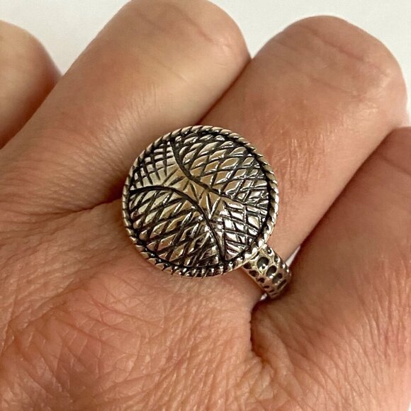 Signed D'Joy Sterling Silver 925 Round Hammered Disc Textured Band Ring Sz 8.75 - Picture 3 of 16